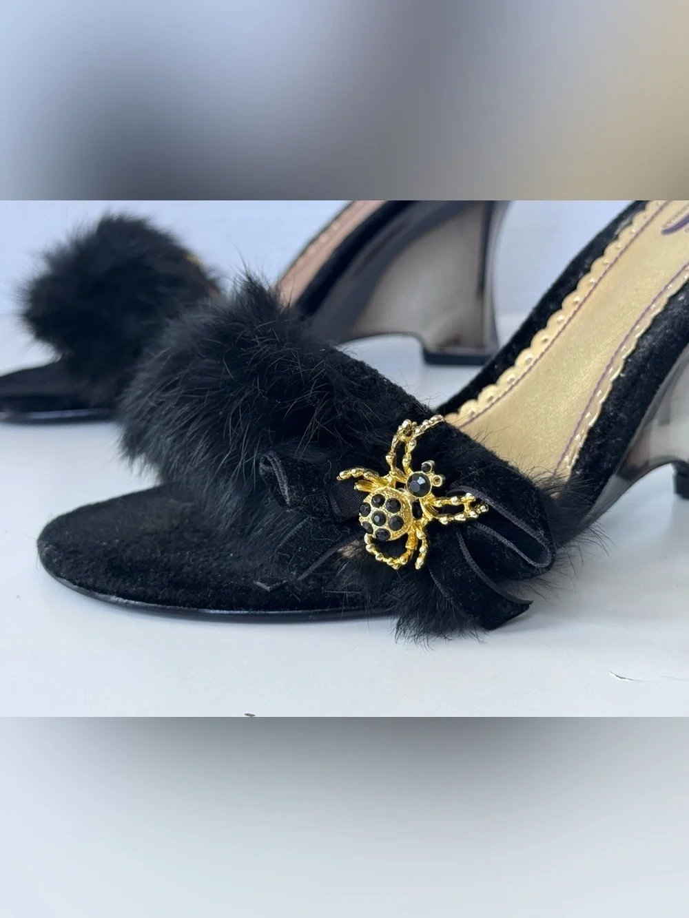 Y2K Hale Bob Black Lucite Heel Wedge Faux Fur Slip On Sandals Gold Broche 7.5